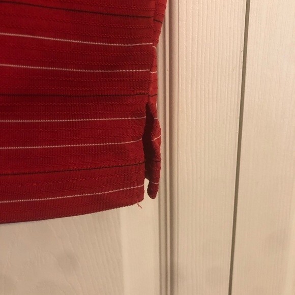 PGA TOUR Medium Red White Black Stripe Polo Shirt Men's Golf Collared Textured - Picture 4 of 5